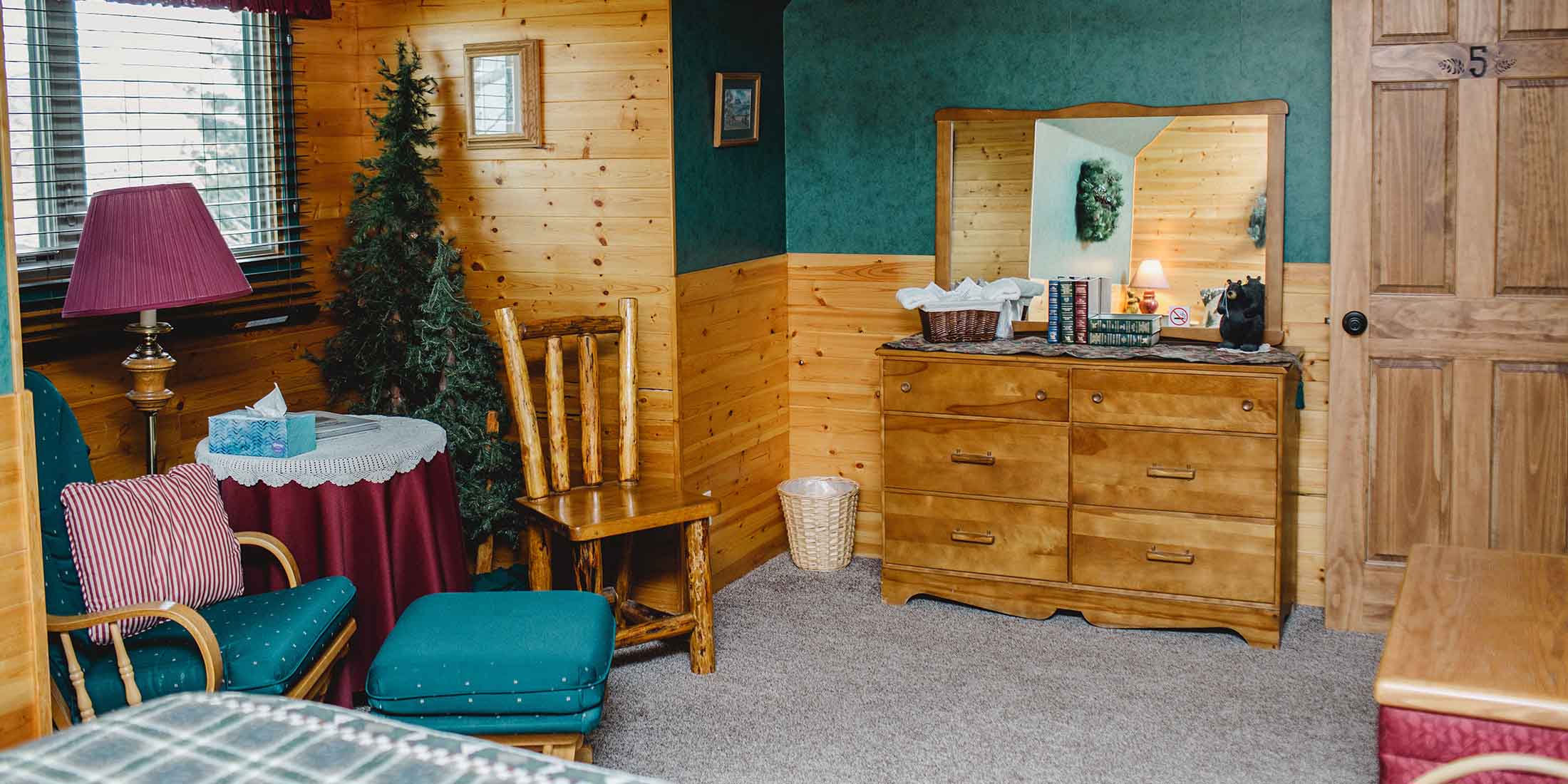 The Emerald Room at Rocky Ridge Country Lodge